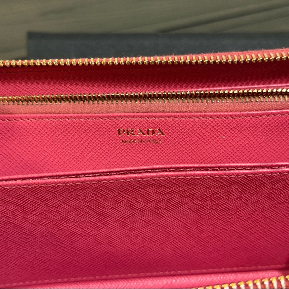 Prada Large Fuchsia Saffiano Leather Zip Wallet - COA included - Picture 5 of 7